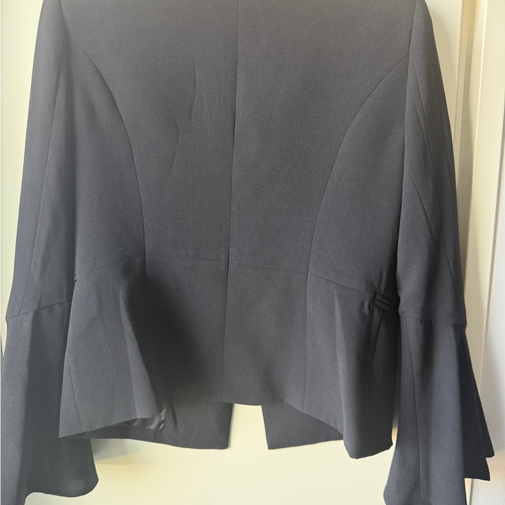 Mural Black Blazer With Streamlined Silhouette - image 6